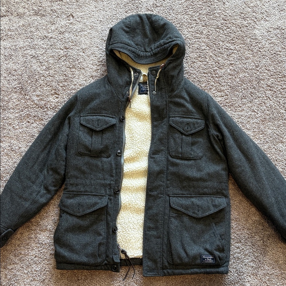 Abercrombie & Fitch Men's Hooded Coat in Dark Gray with sherpa Lining